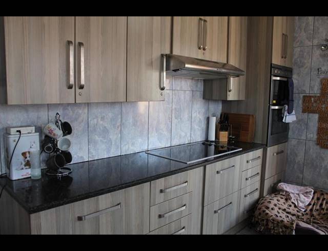 3 BEDROOM HOUSE FOR SALE IN EDENVALE CENTRAL